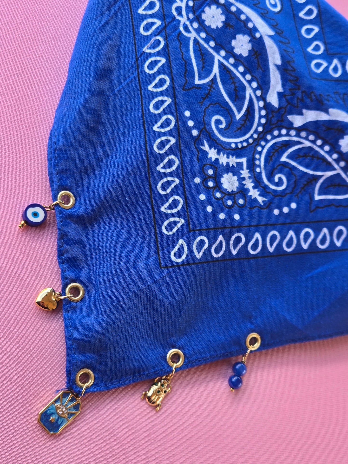 Bandana bleu électrique